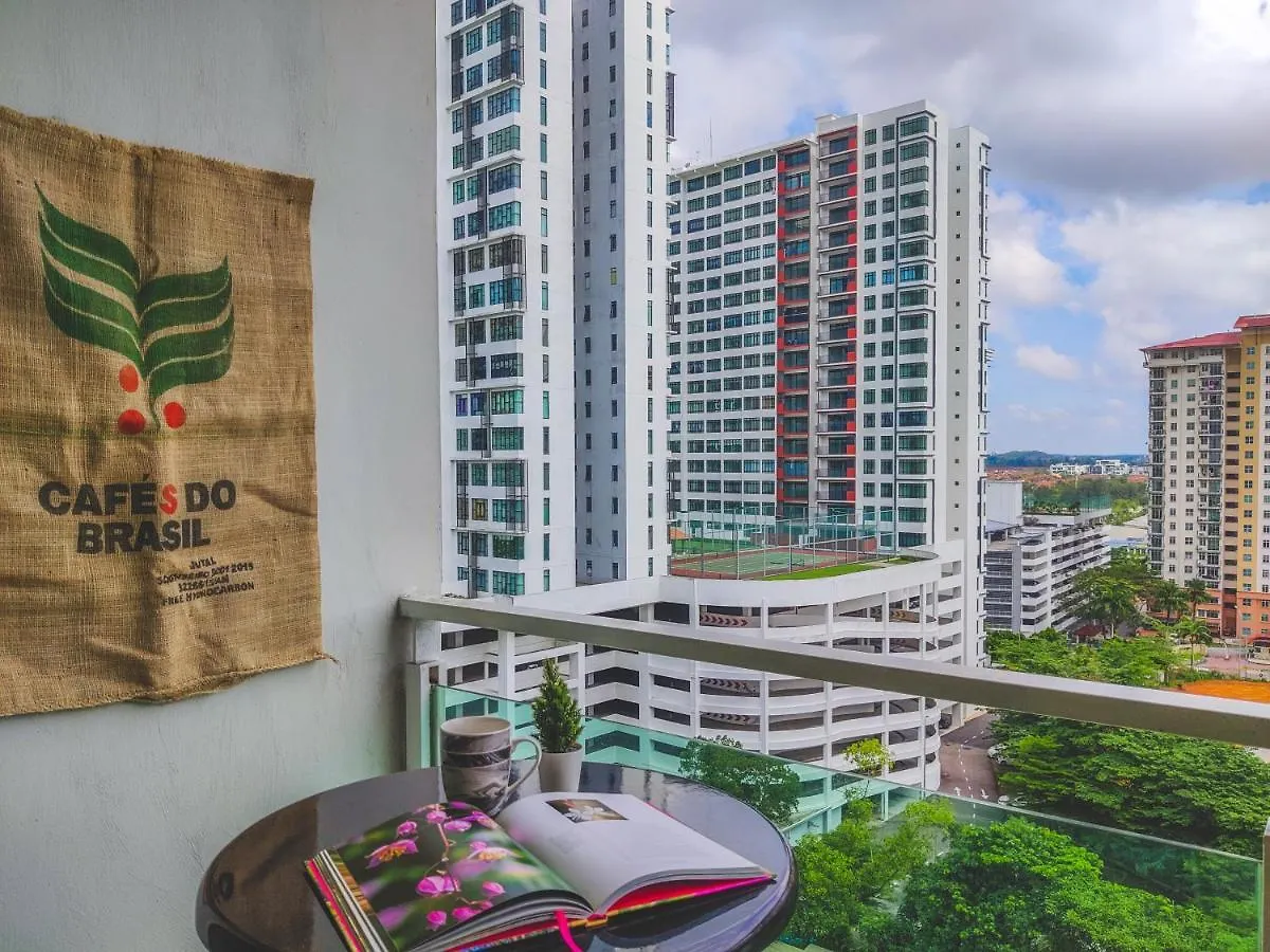 -Lake View- Mount Austin Ikea Toppen 10 Mins - A110 Johor Bahru 0*,