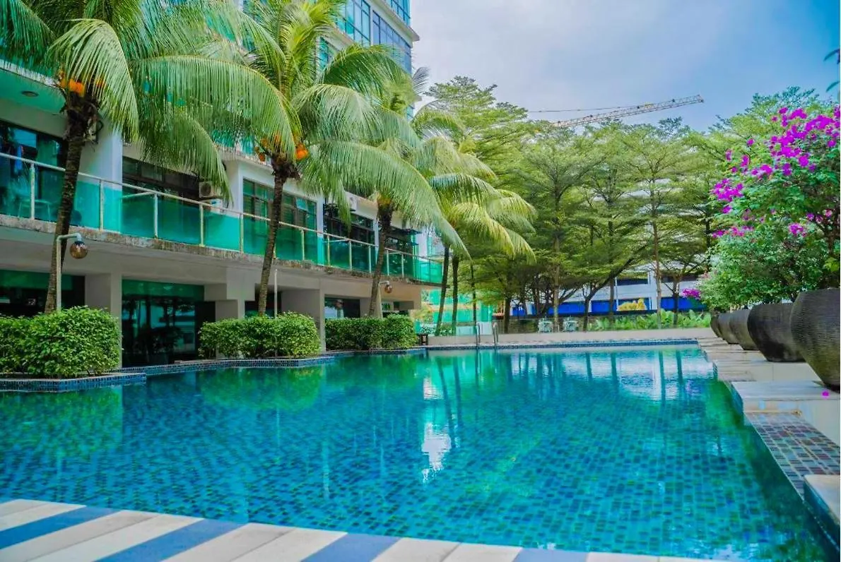 Daire -Lake View- Mount Austin Ikea Toppen 10 Mins - A110 Johor Bahru