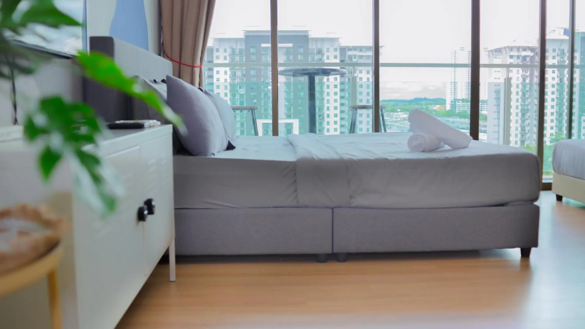 -Lake View- Mount Austin Ikea Toppen 10 Mins - A110 Johor Bahru Apartment
